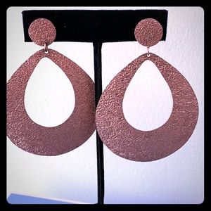 UNIQUE PINK gold earrings NOT HEAVY